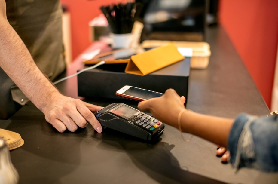 5 Ways to Improve Customer Experience with a POS Machine 2