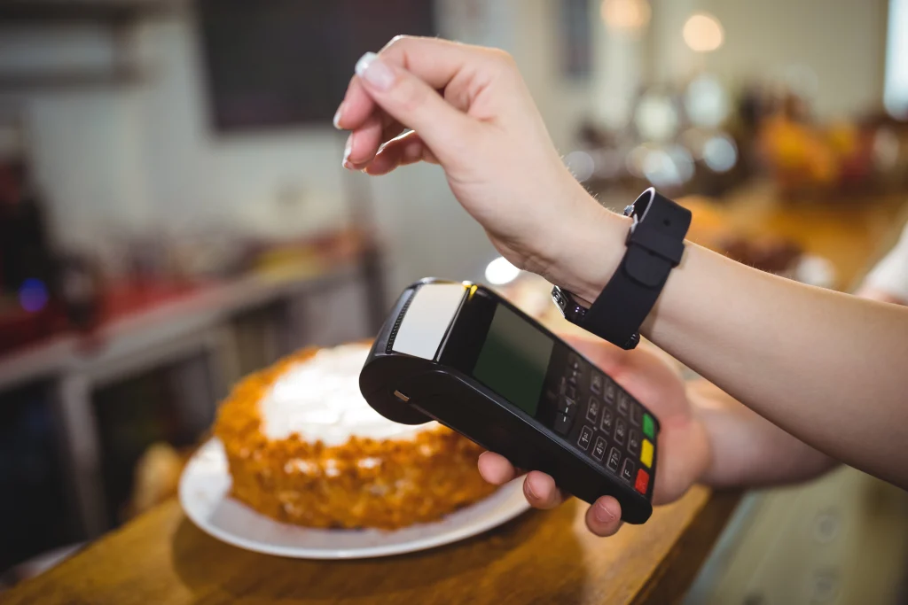 Contactless payment on POS device