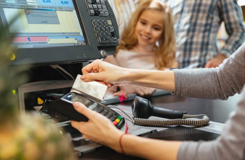 Retail POS technology enhancing customer shopping experience