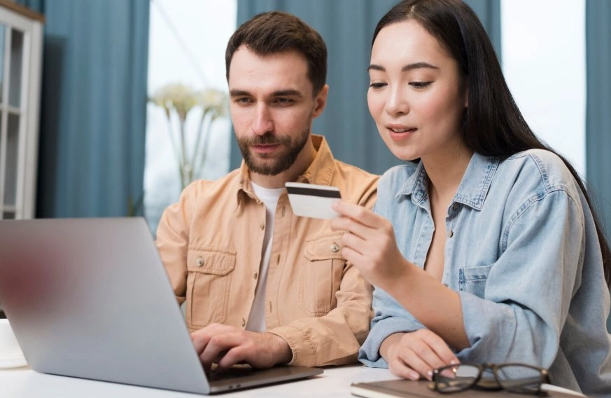Comparing ecommerce payment processor features and pricing
