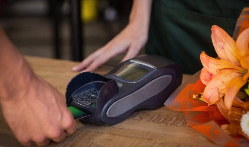 Lightspeed versus Clover POS for retail payments