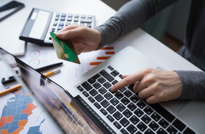 Customer making online payment with credit card
